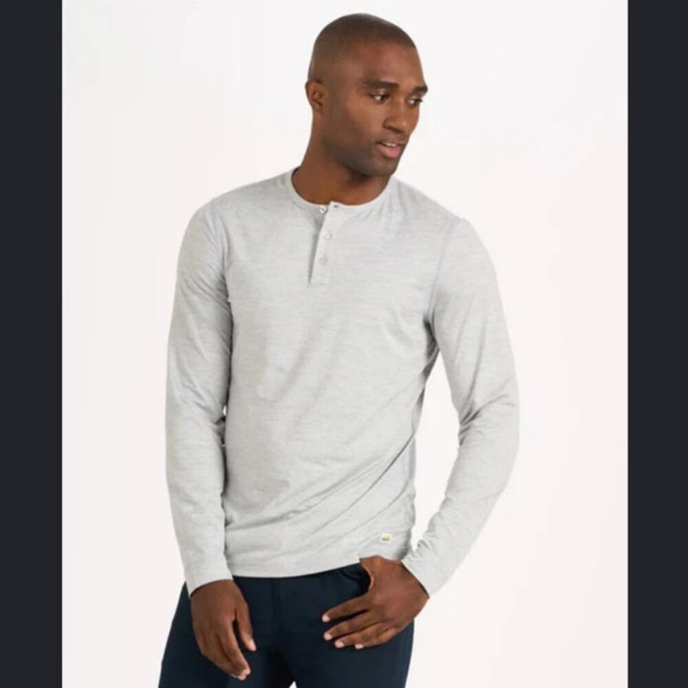 Vouri Long Sleeve Ease Performance Henley in Light Heather Gray top